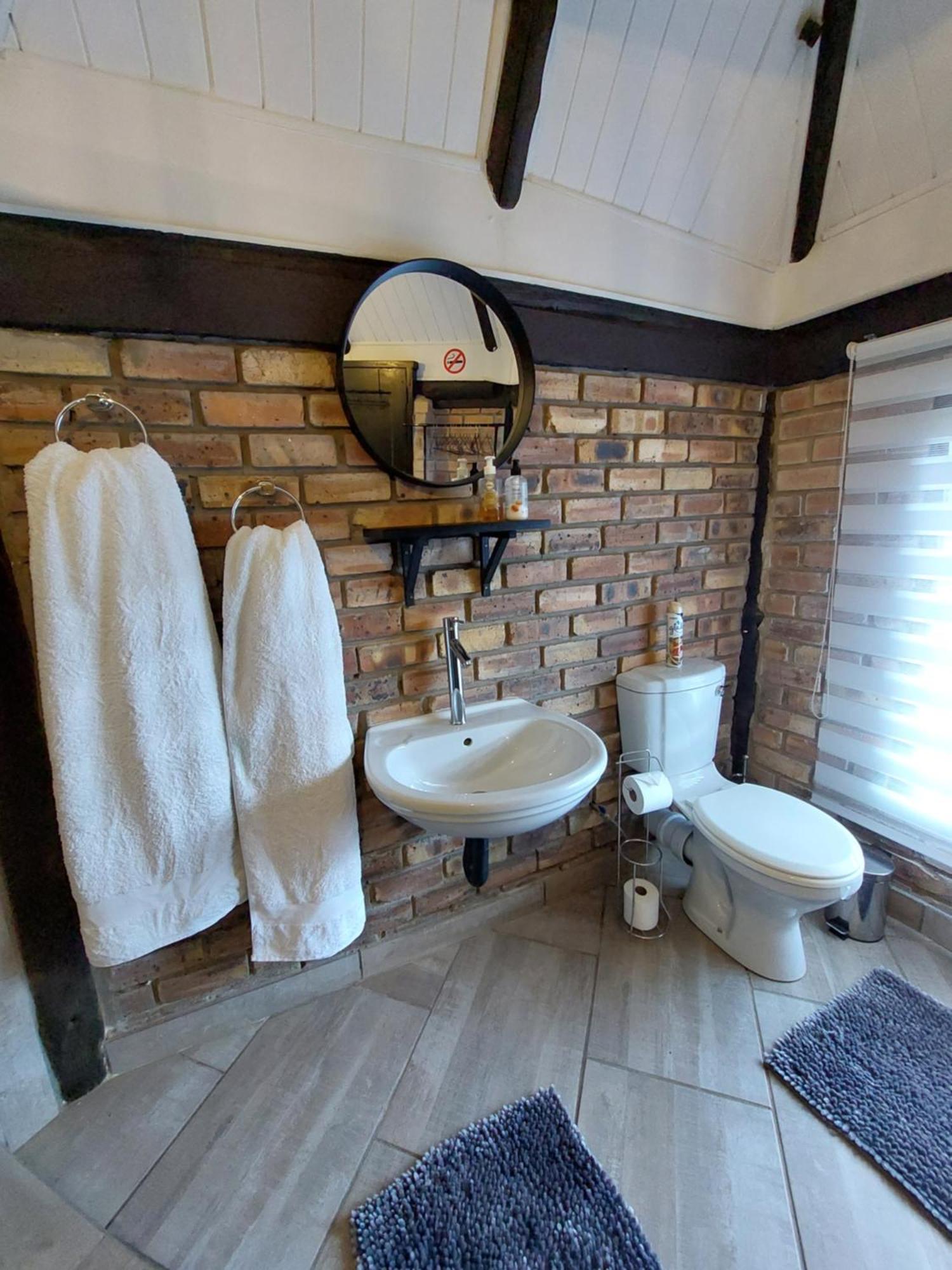 The Spare Room Cottage - Cosy And Private Bloemfontein Exteriér fotografie